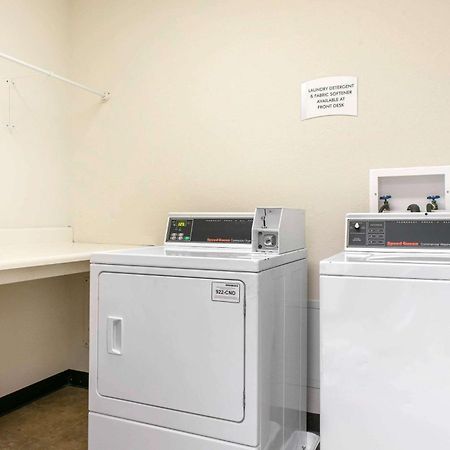 Quality Inn & Suites Anderson I-69 Exteriör bild