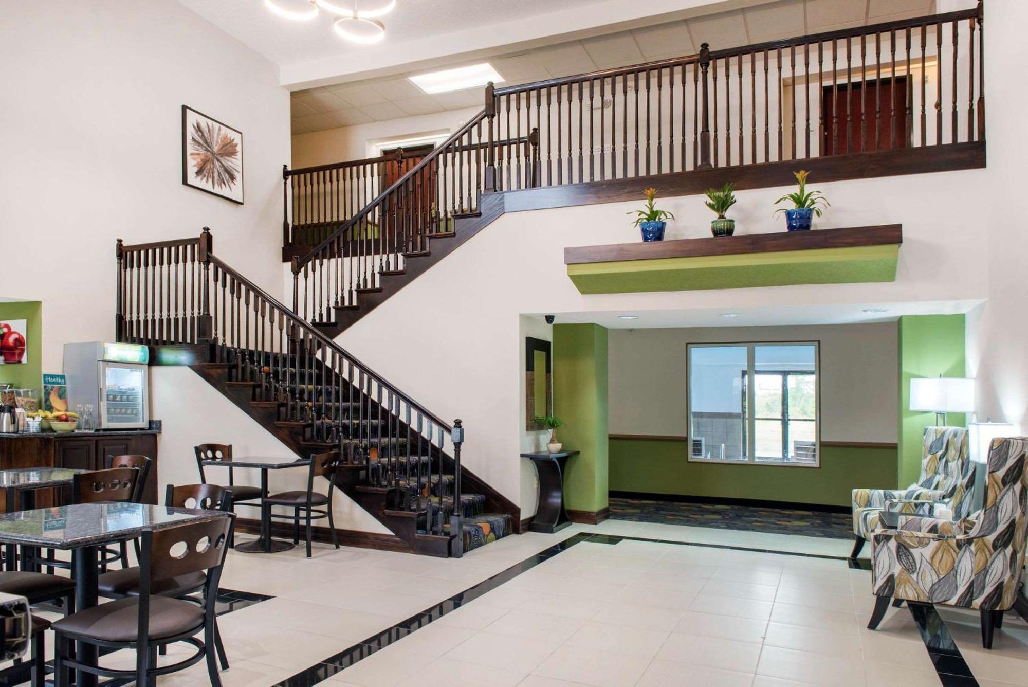 Quality Inn & Suites Anderson I-69 Exteriör bild